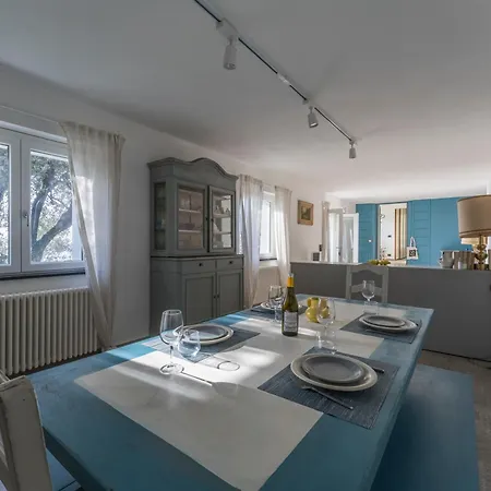 Apartment With Sea View, Private Garden, Bogliasco