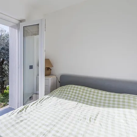 Апартаменты With Sea View, Private Garden, *